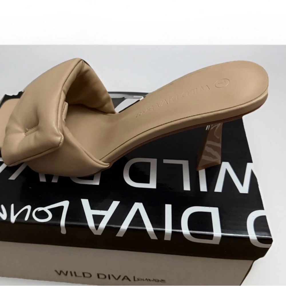 Luxury Women's Heeled Mules - Picture 3 of 4